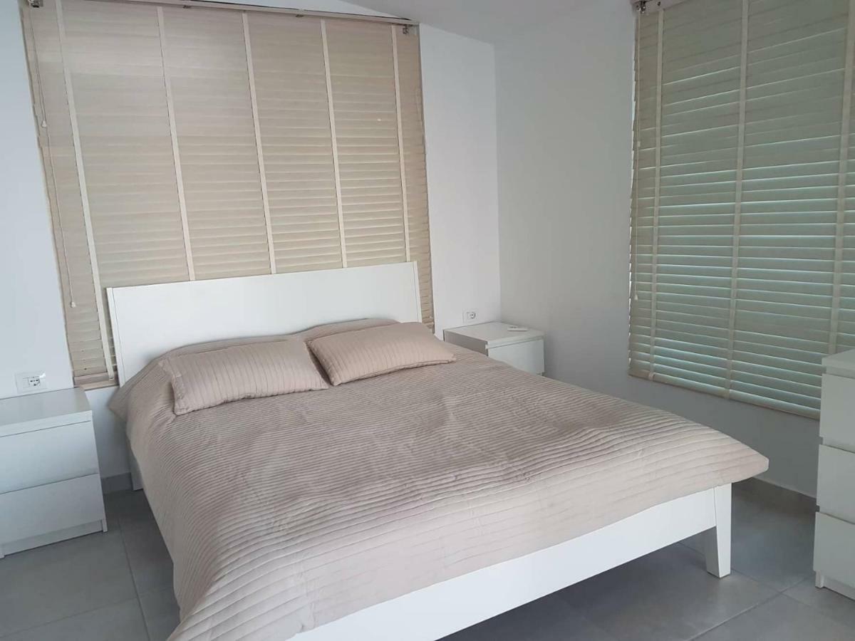 Sea Front Penthouse Leilighet Sarandë Eksteriør bilde